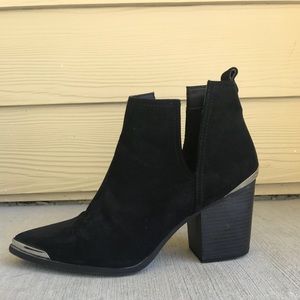 Mossimo boots